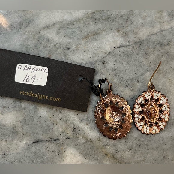 VIRGIN SAINTS & ANGELS BRINGING HER HOME CHARM EARRINGS - Picture 6 of 6